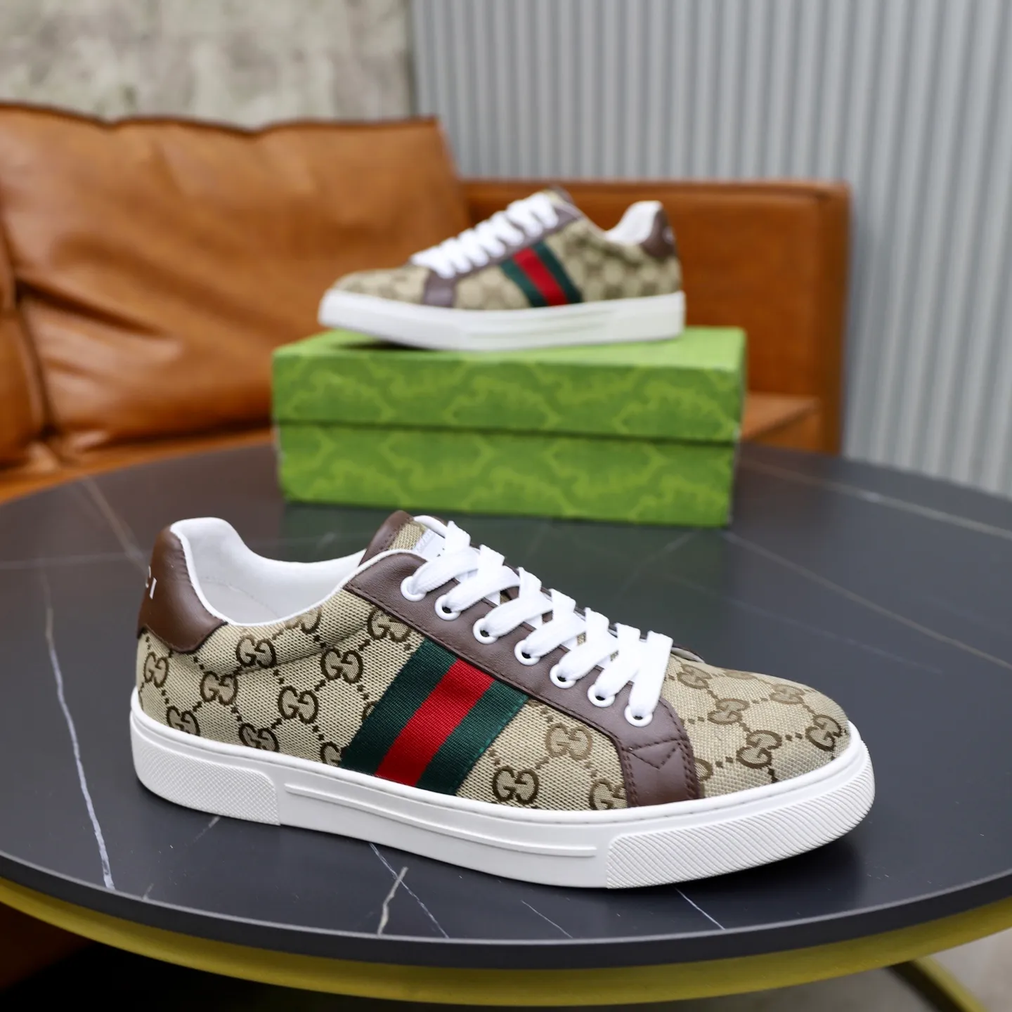 Men's shoes: 420💰🙅‍♂️🙅‍♂️🙅‍♂️ Brand: Gucci GuCCI Standard code: 38-44 (45 customized) Grade: Same as the official website Material: Brand cloth fabric Comfortable and breathable sheepskin lining Lightweight wear-resistant outsole Style category: Men's fashionable casual shoes Running sneakers Distinguished luxury brand elements Top luxury Color: actual picture color